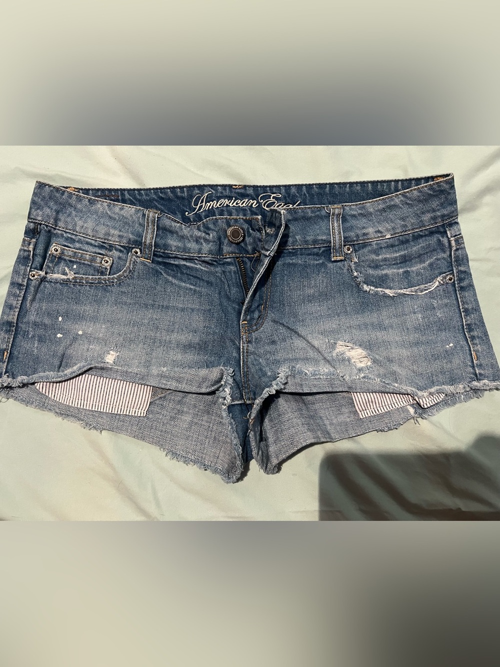 American eagle women’s cut off denim Jean shorts size 10